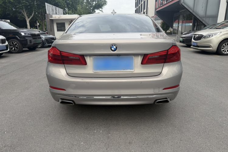 Used BMW 5 Series 2018 525Li Luxury Package Exterior 6