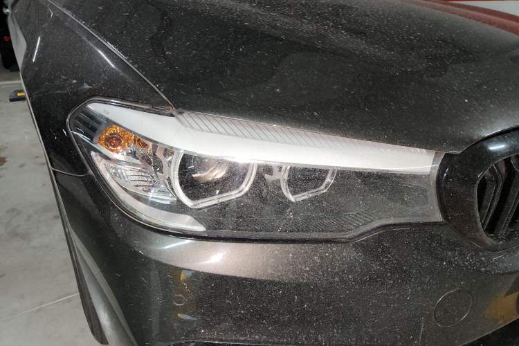 Used BMW 5 Series 2018 525Li M Sport Package Exterior 6