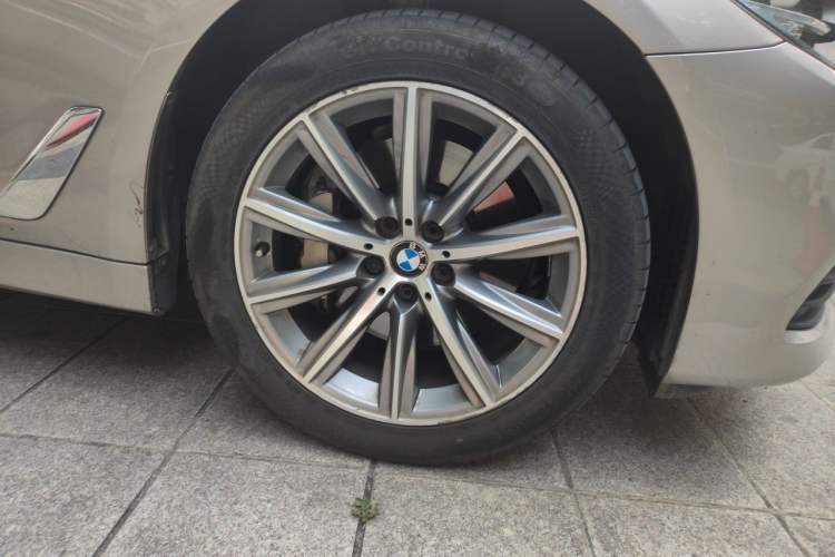 Used BMW 5 Series 2018 528Li Launch Special Edition Exterior 7
