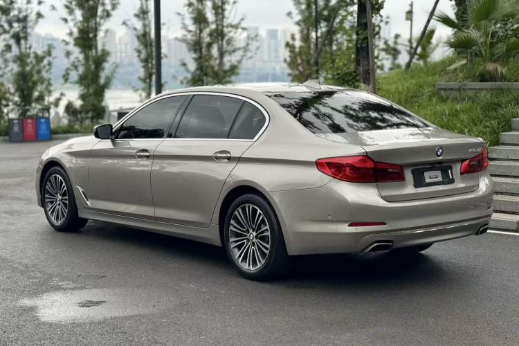 Used BMW 5 Series 2018 Facelifted 530Li Luxury Edition Premium Package Exterior 8