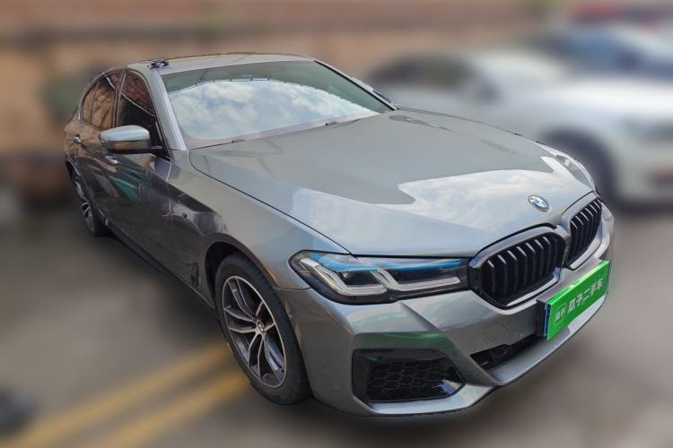 Used BMW 5 Series 2018 525i M Sport Package Front Right 45 Deg