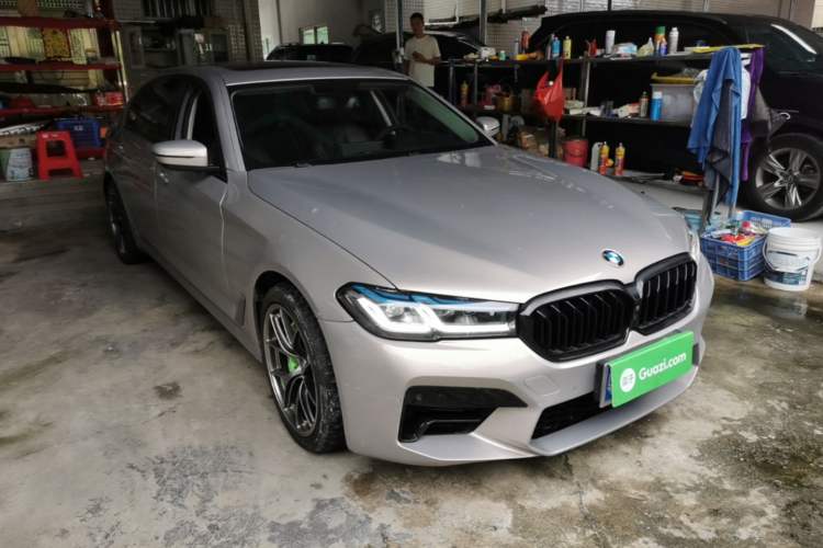 Used BMW 5 Series 2018 530Li xDrive Luxury Package Front Right 45 Deg