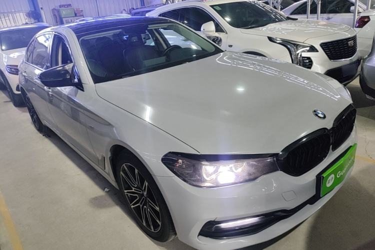 Used BMW 5 Series 2018 530Li Leading Edition Luxury Package Front Right 45 Deg