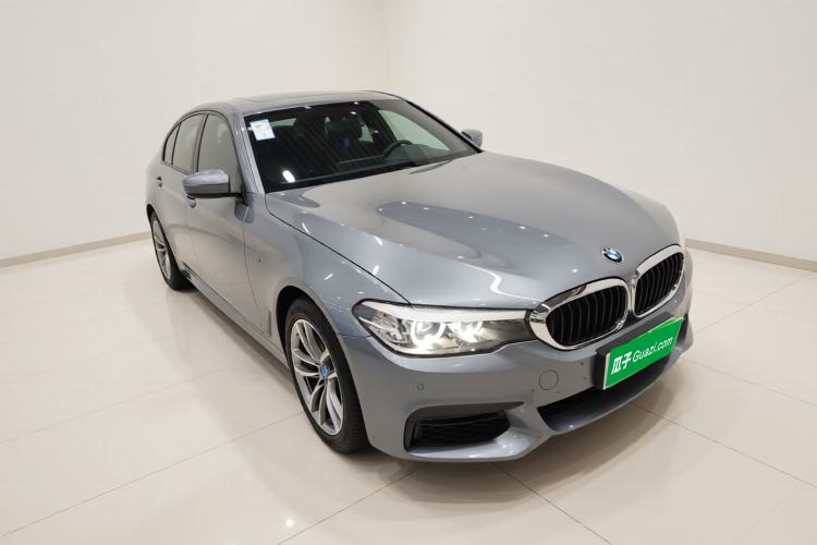 Used BMW 5 Series 2018 525i M Sport Package Front Right 45 Deg