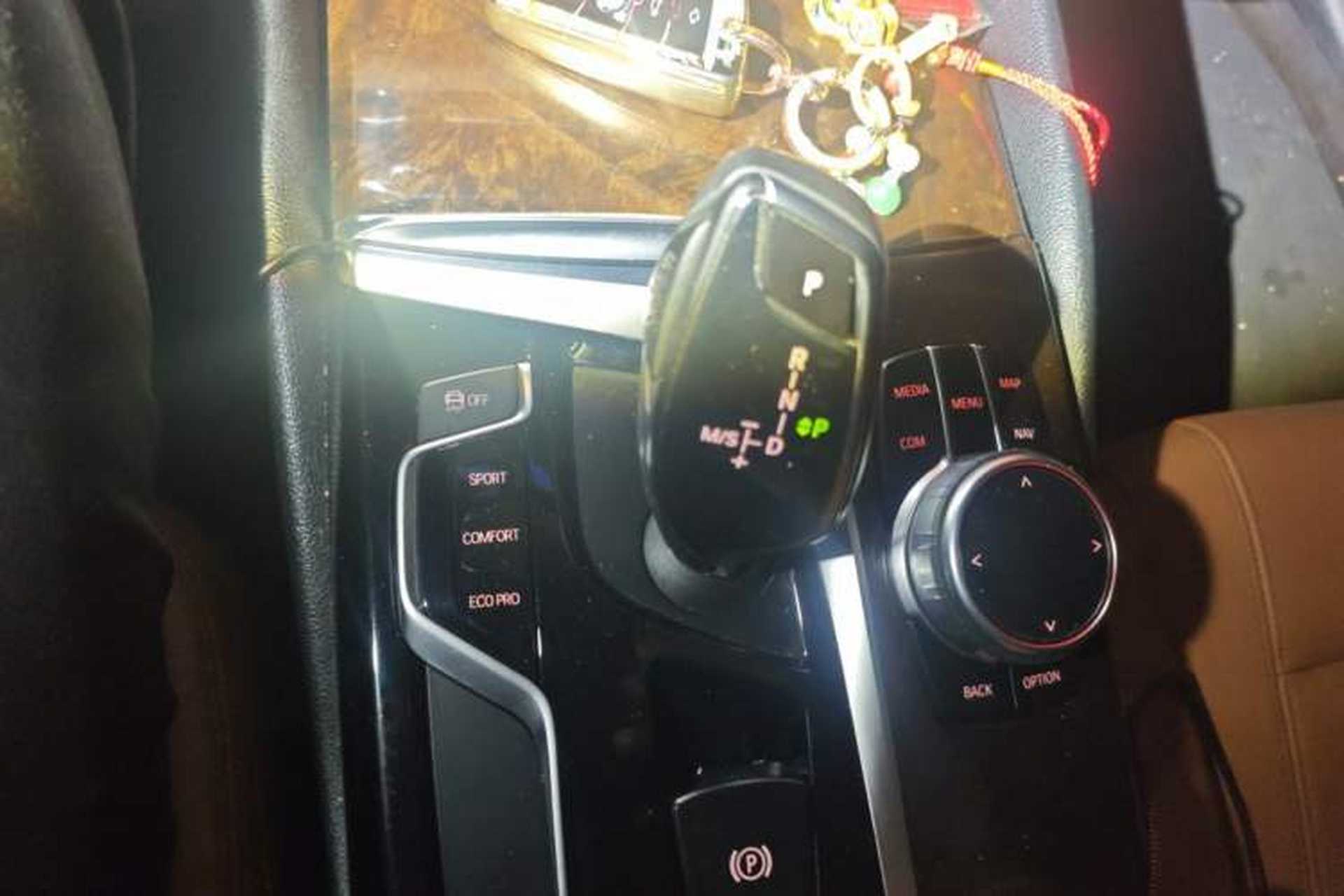 Used BMW 5 Series 2018 528Li Launch Special Edition Gear Lever