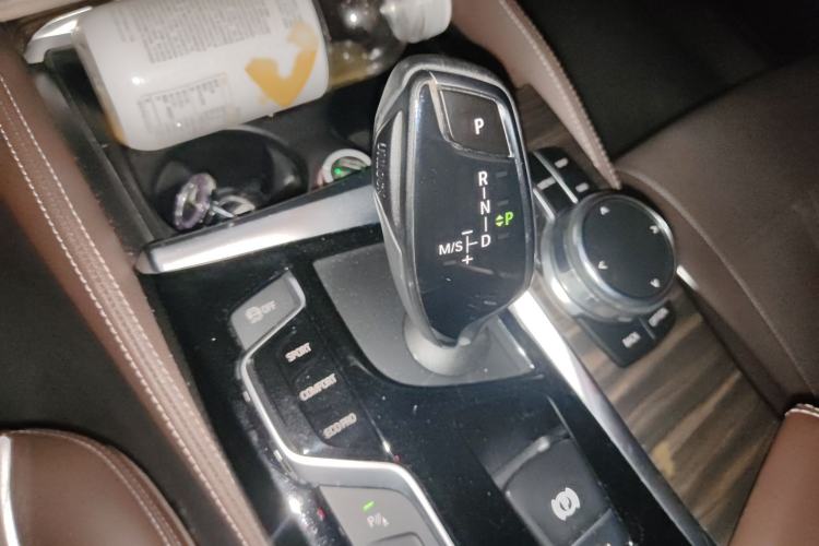Used BMW 5 Series 2018 Facelifted 530Li Luxury Edition Premium Package Gear Lever