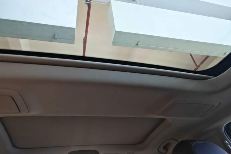 Used BMW 5 Series 2018 Facelifted 530Li Luxury Edition Premium Package Headliner