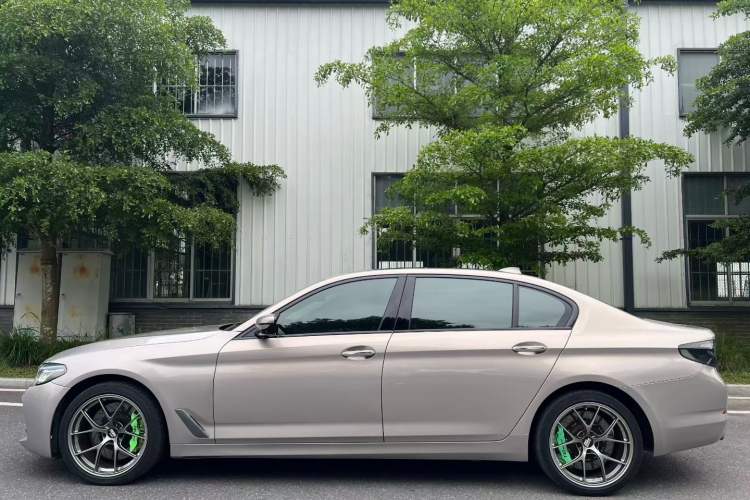 Used BMW 5 Series 2018 530Li xDrive Luxury Package Interior 2