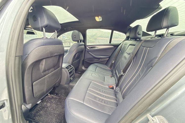 Used BMW 5 Series 2018 525i M Sport Package Interior 2