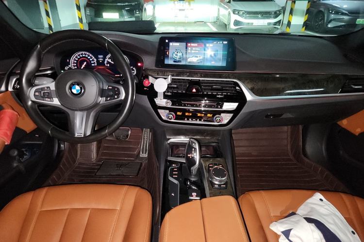 Used BMW 5 Series 2018 525Li M Sport Package Interior 2