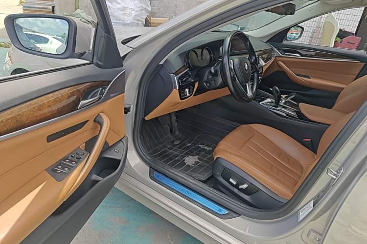 Used BMW 5 Series 2018 528Li Launch Special Edition Interior 3