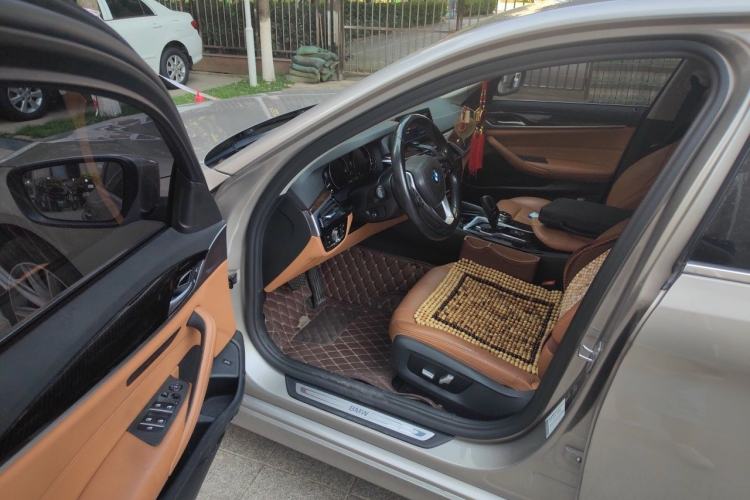 Used BMW 5 Series 2018 528Li Launch Special Edition Interior 3