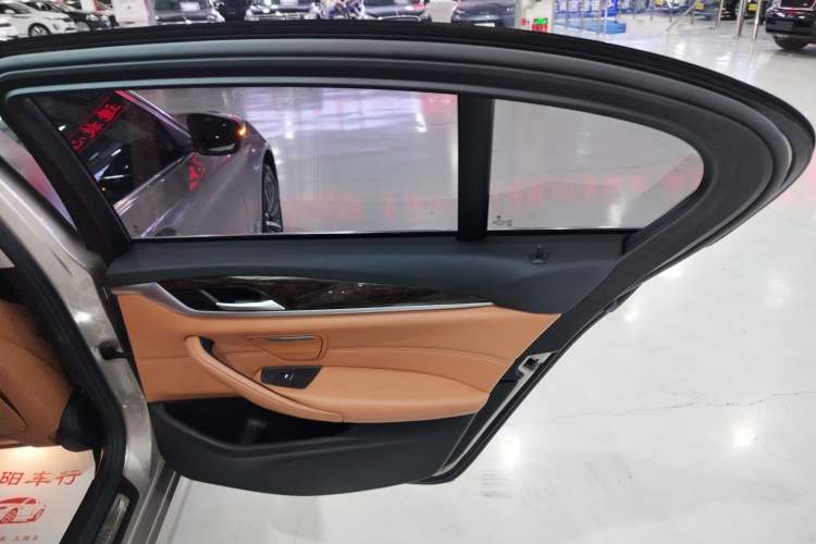 Used BMW 5 Series 2018 528Li Launch Special Edition Interior 6