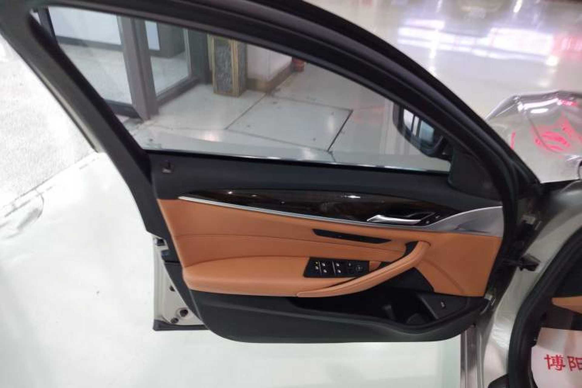 Used BMW 5 Series 2018 528Li Launch Special Edition Interior 7