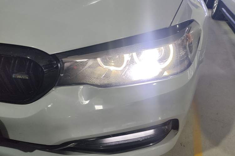 Used BMW 5 Series 2018 530Li Leading Edition Luxury Package Left Front Headlight