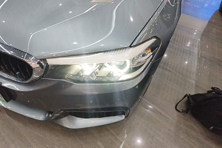 Used BMW 5 Series 2018 525i M Sport Package Left Front Headlight