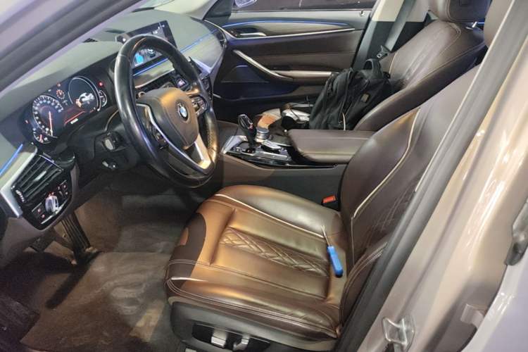 Used BMW 5 Series 2018 530Li Leading Edition Luxury Package Left Front Seat