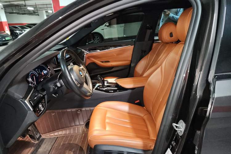 Used BMW 5 Series 2018 525Li M Sport Package Left Front Seat