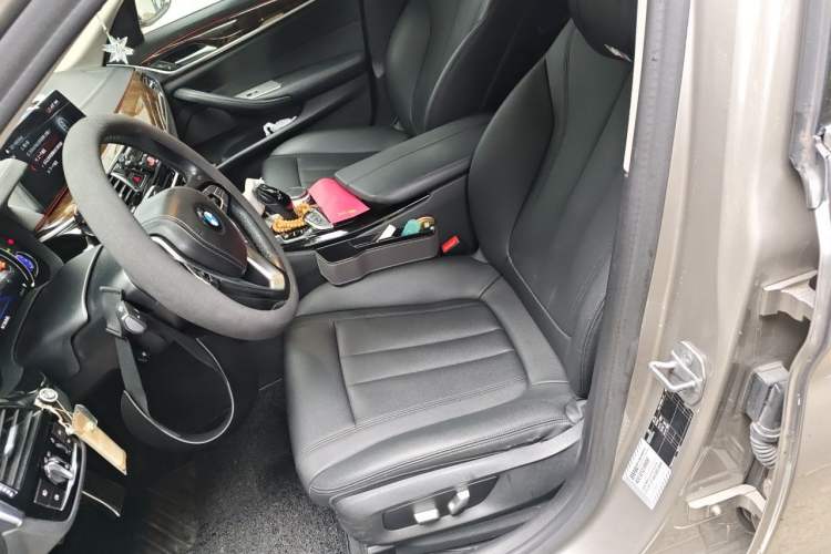 Used BMW 5 Series 2018 525Li Luxury Package Left Front Seat