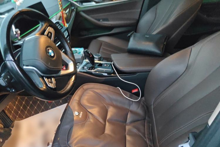 Used BMW 5 Series 2018 525Li Luxury Package Left Front Seat