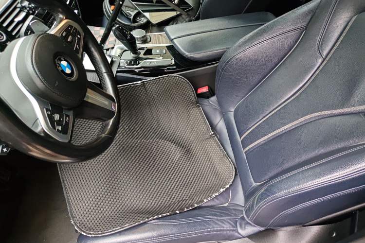 Used BMW 5 Series 2018 530i M Sport Package Left Front Seat
