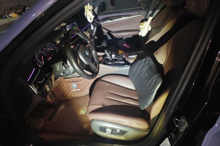 Used BMW 5 Series 2018 525Li Luxury Package Left Front Seat