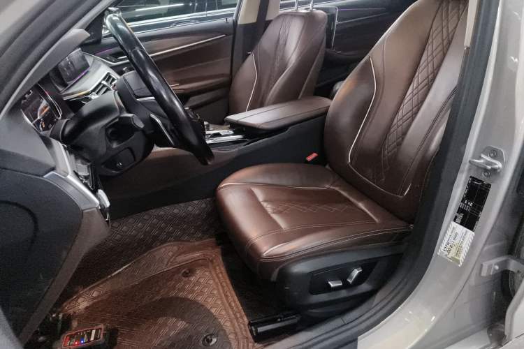 Used BMW 5 Series 2018 530Li Leading Edition Luxury Package Left Front Seat