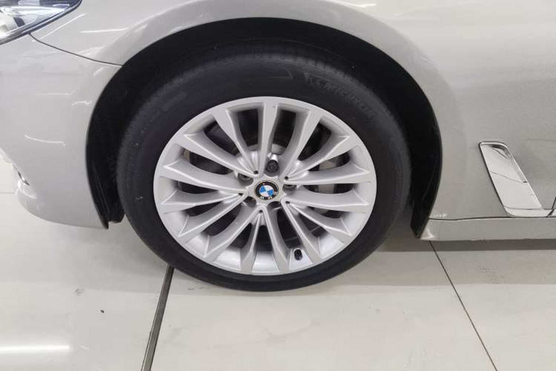 Used BMW 5 Series 2018 530Li Leading Edition Luxury Package Left Front Wheel Hub