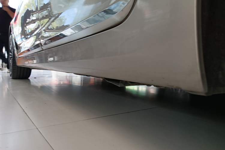 Used BMW 5 Series 2018 528Li Launch Special Edition Left Side Sill