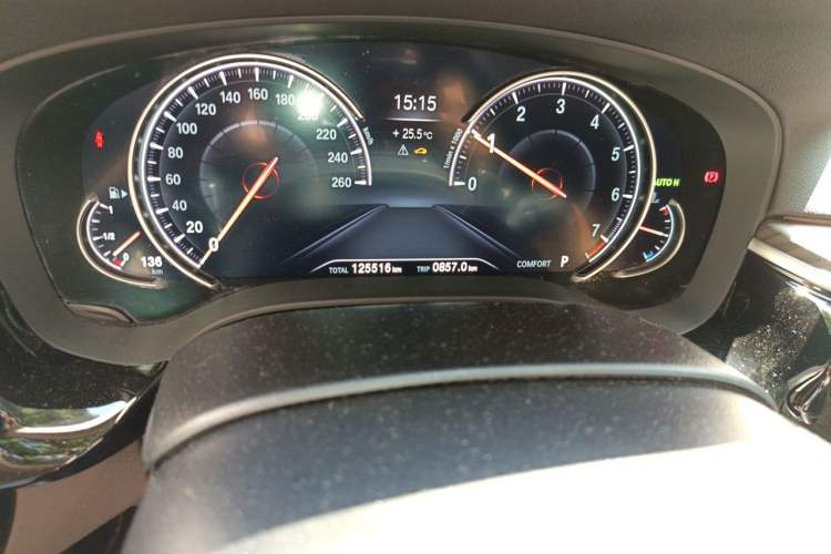 Used BMW 5 Series 2018 Revised Version 530Li Leading Edition Luxury Package Odometer Close Up