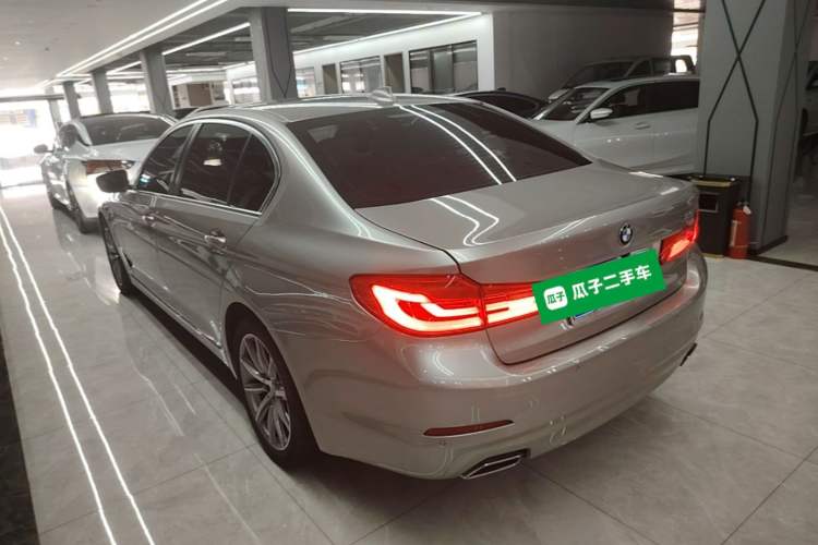 Used BMW 5 Series 2018 528Li Launch Special Edition Rear Left 45 Deg