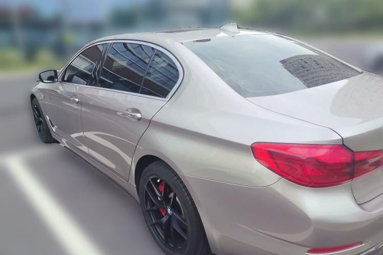 Used BMW 5 Series 2018 530Li Leading Edition Luxury Package Rear Left 45 Deg