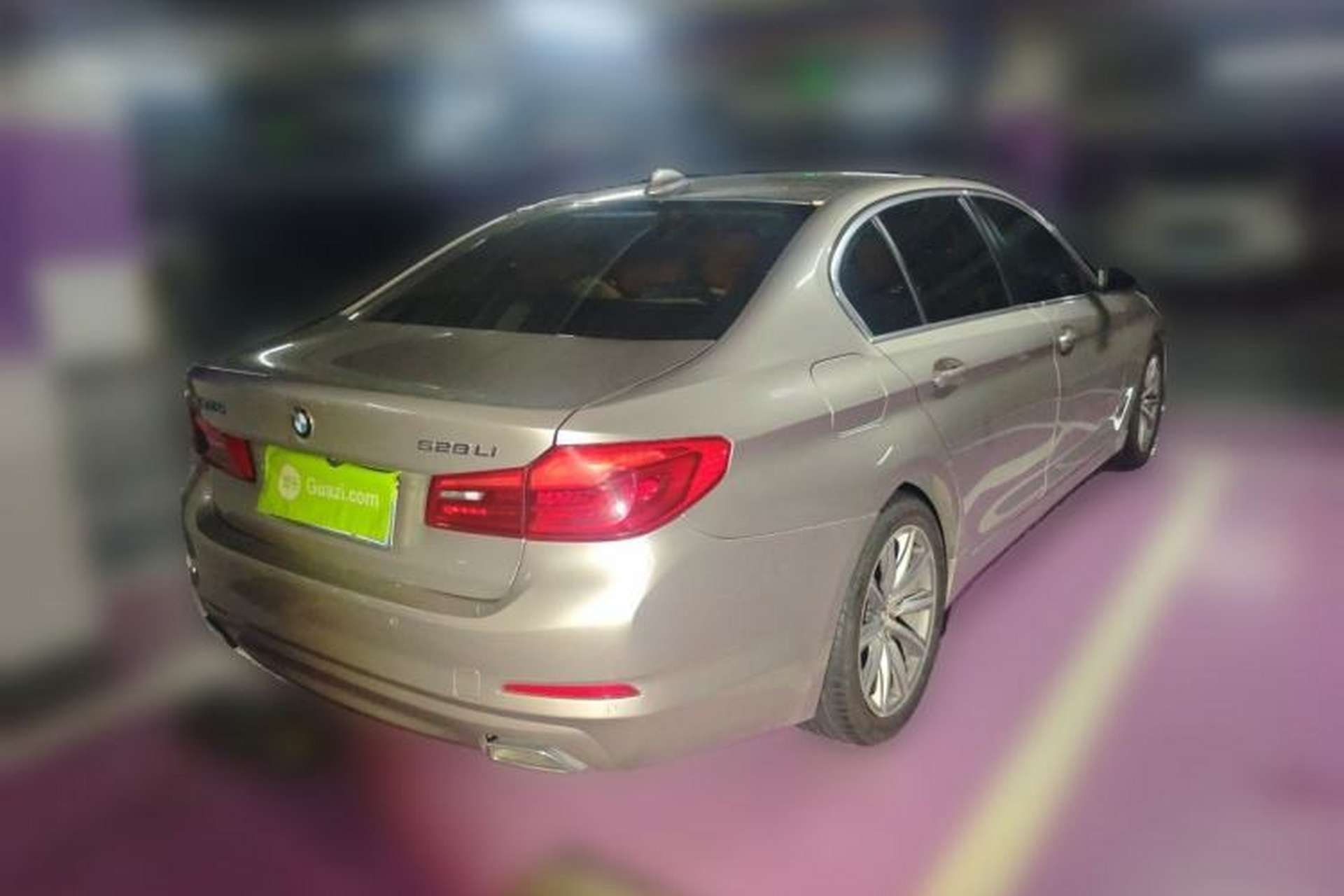 Used BMW 5 Series 2018 528Li Launch Special Edition Rear Right 45 Deg