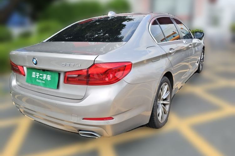 Used BMW 5 Series 2018 528Li Launch Special Edition Rear Right 45 Deg