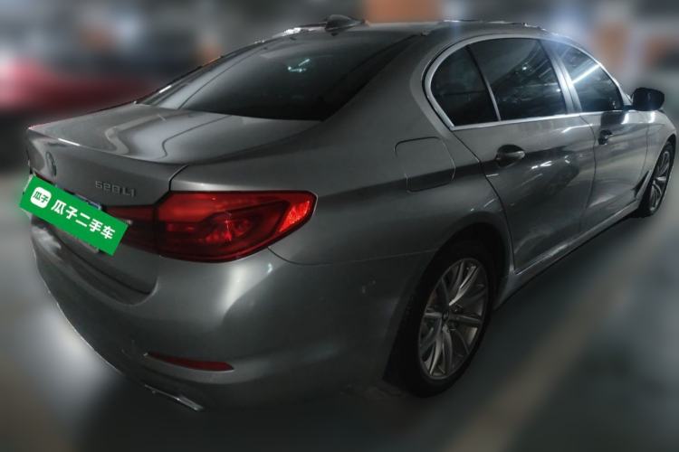 Used BMW 5 Series 2018 528Li Launch Special Edition Rear Right 45 Deg