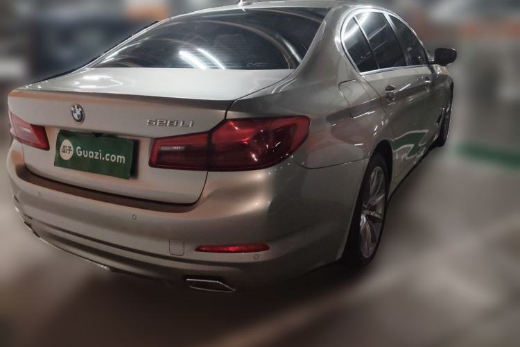 Used BMW 5 Series 2018 528Li Launch Special Edition Rear Right 45 Deg