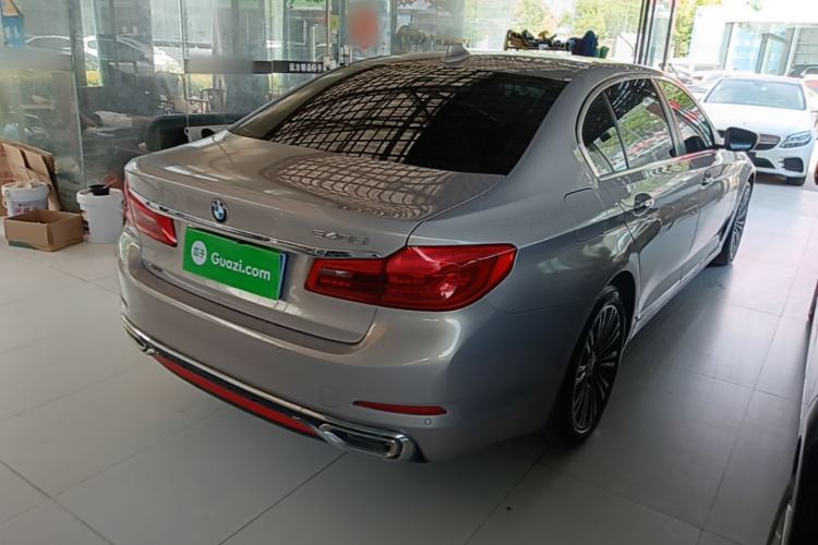Used BMW 5 Series 2018 528Li Launch Special Edition Rear Right 45 Deg