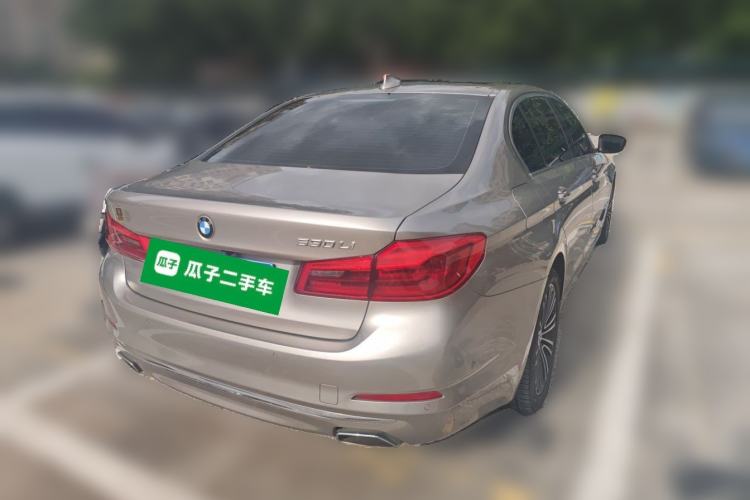 Used BMW 5 Series 2018 Facelifted 530Li Luxury Edition Premium Package Rear Right 45 Deg