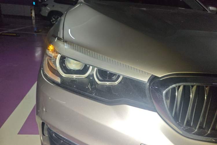 Used BMW 5 Series 2018 528Li Launch Special Edition Right Front Headlight