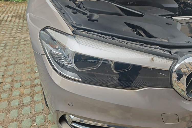 Used BMW 5 Series 2018 530Li Leading Edition Luxury Package Right Front Headlight