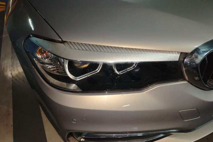 Used BMW 5 Series 2018 530Li Leading Edition Luxury Package Right Front Headlight