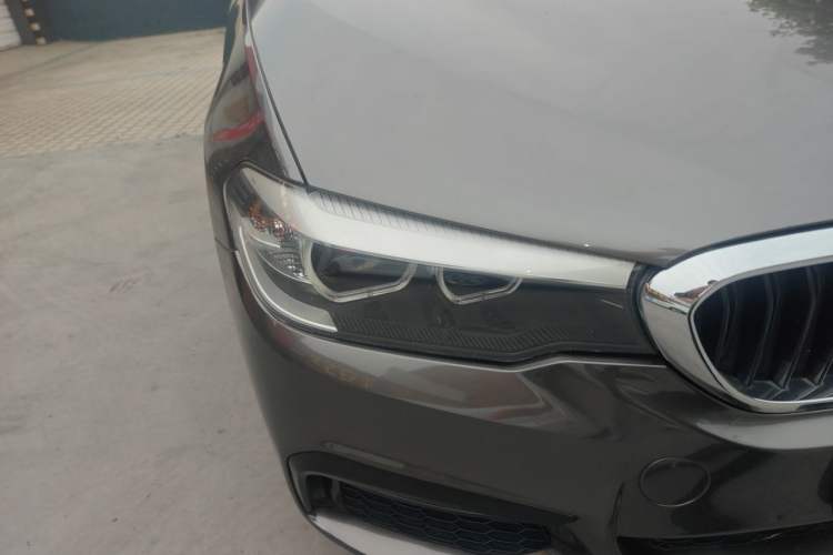 Used BMW 5 Series 2018 Restyled 530Li Leading Edition M Sport Package Right Front Headlight