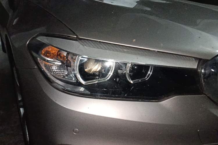 Used BMW 5 Series 2018 528Li Launch Special Edition Right Front Headlight
