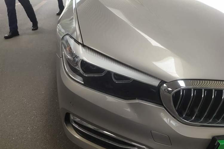 Used BMW 5 Series 2018 530Li xDrive Luxury Package Right Front Headlight