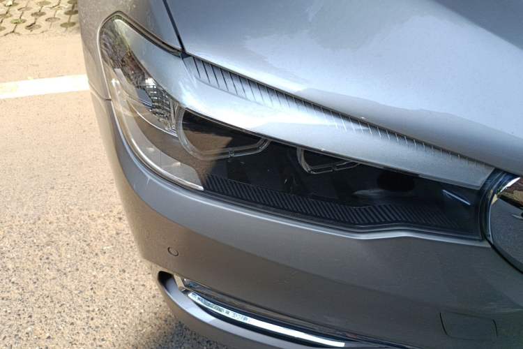 Used BMW 5 Series 2018 Revised Version 530Li Leading Edition Luxury Package Right Front Headlight