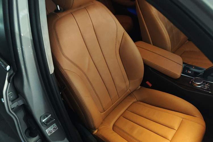 Used BMW 5 Series 2018 528Li Launch Special Edition Right Front Seat