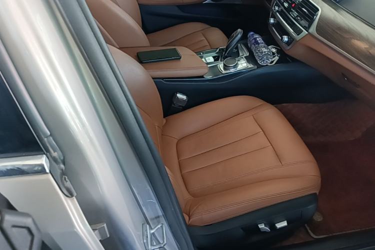 Used BMW 5 Series 2018 528Li Launch Special Edition Right Front Seat