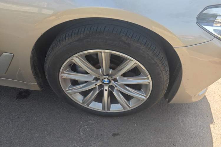 Used BMW 5 Series 2018 528Li Launch Special Edition Right Front Wheel Hub