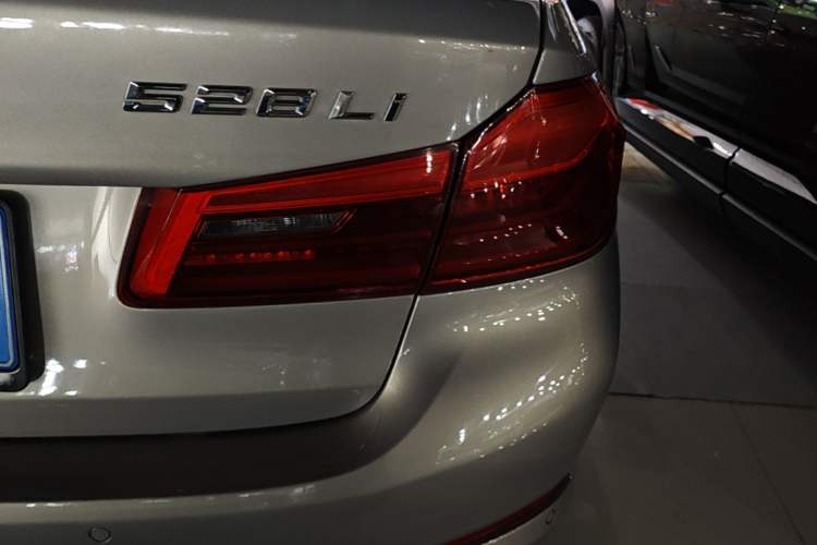 Used BMW 5 Series 2018 528Li Launch Special Edition Right Rear Taillight