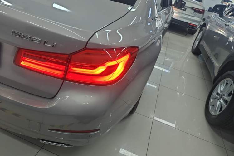 Used BMW 5 Series 2018 528Li Launch Special Edition Right Rear Taillight